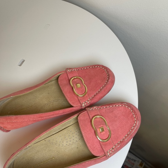 Liz Claiborne Pink Women's Shoes - Picture 2 of 5